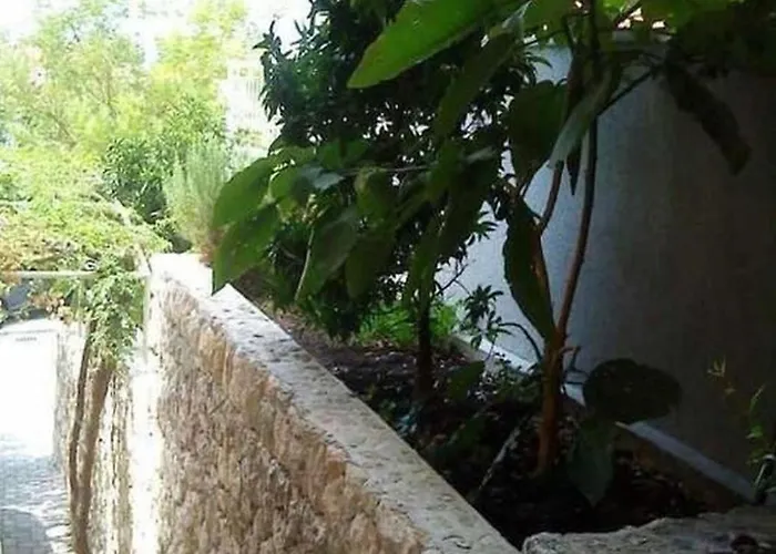 Bor Apartman Makarska