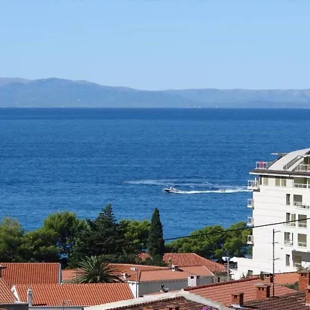 Bor * Makarska